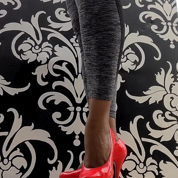 Sexy Show Stoppers - Red Heels - Picture 2 of 4